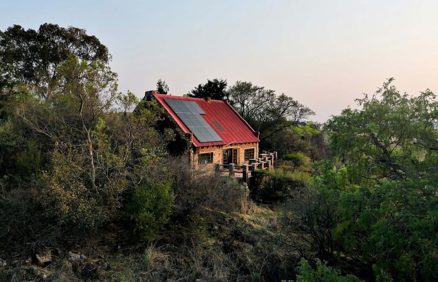 How to Go Off-Grid With Solar