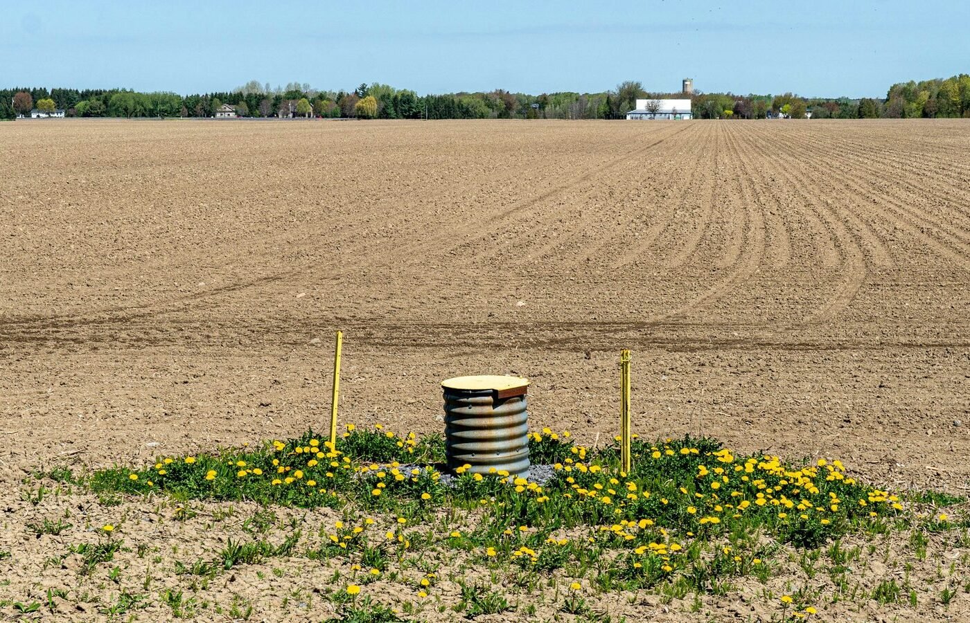 Submersible Well Pump Buying Guide: Sizing, Specs, and What It Costs to Run Off-Grid